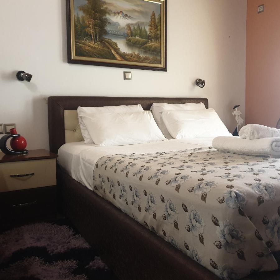 Apartment Rina Sarandë Exterior foto