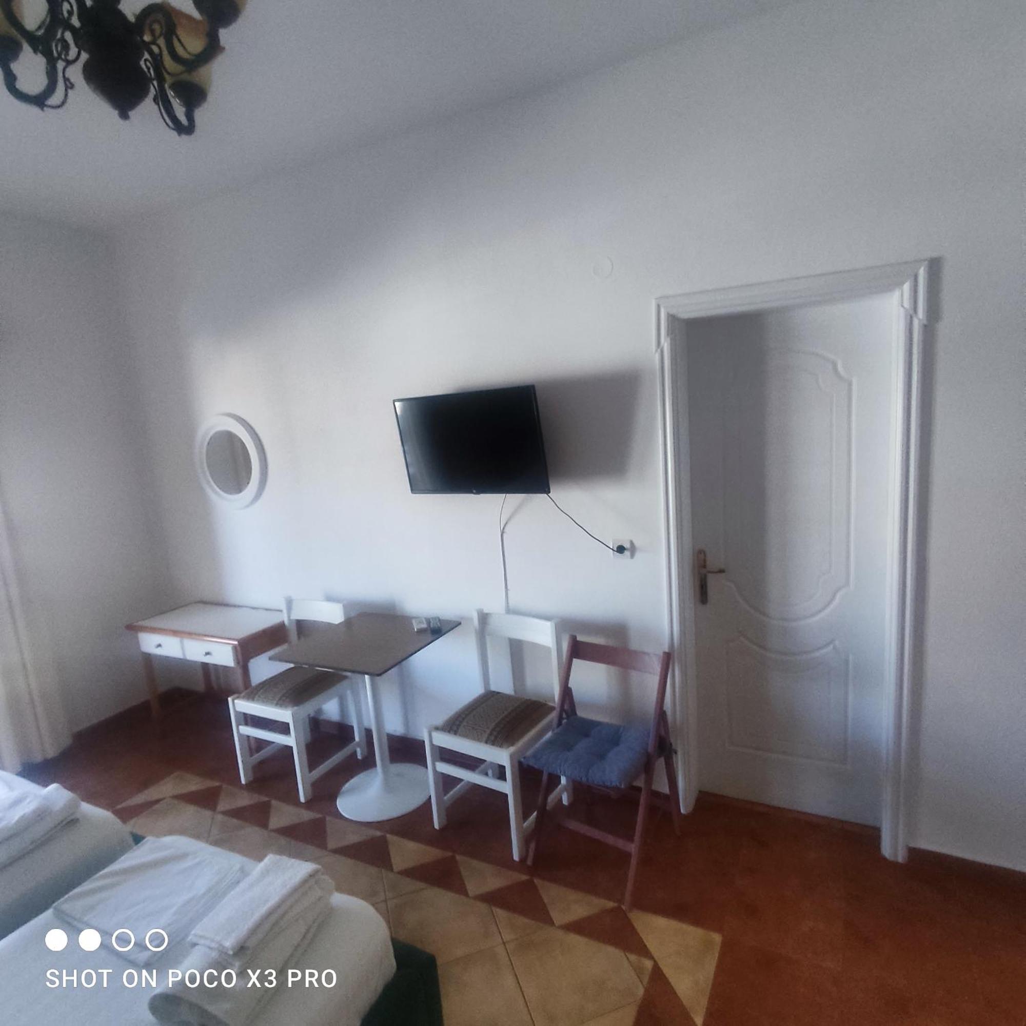 Apartment Rina Sarandë Exterior foto